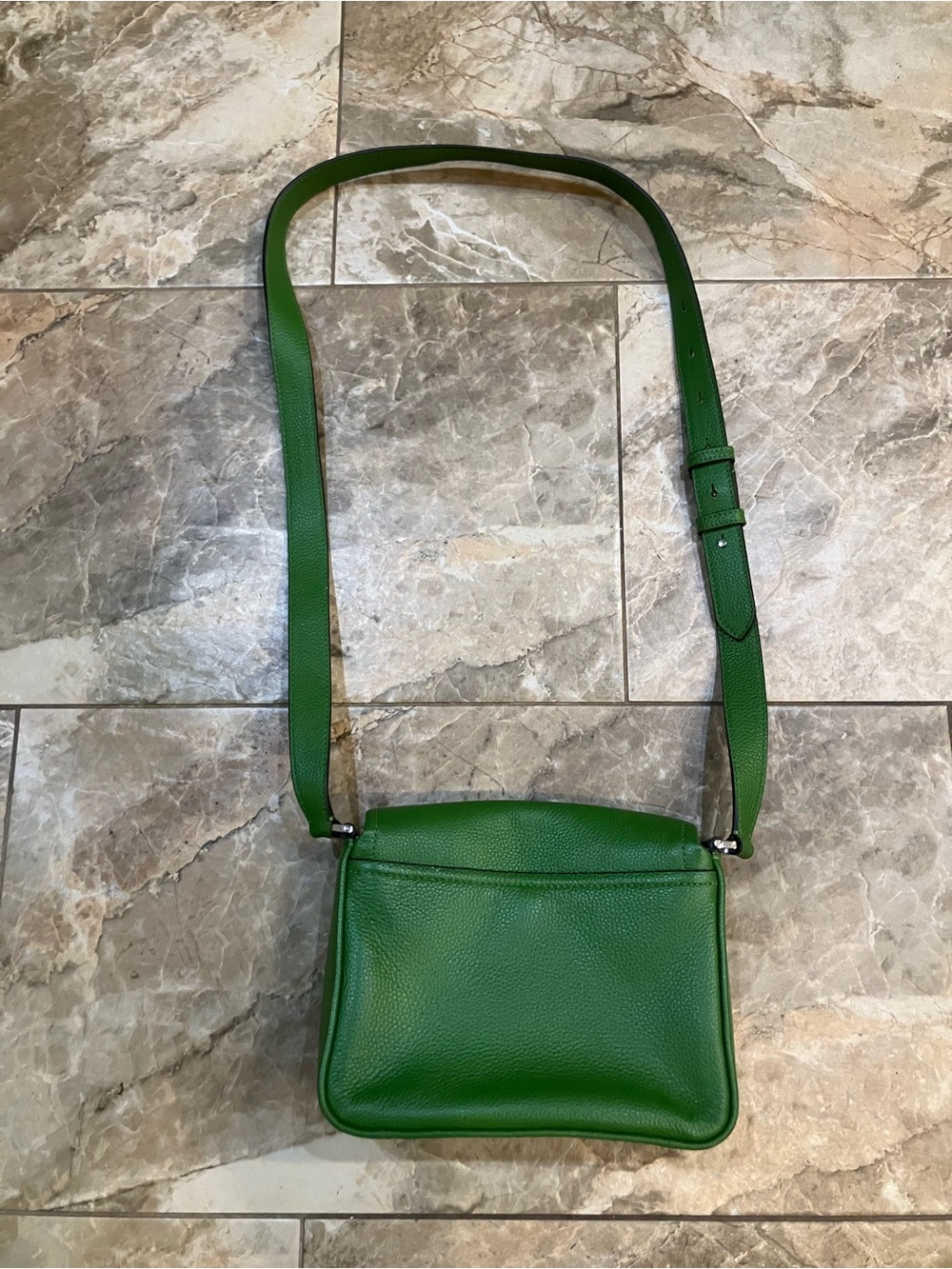 Kate Spade New York Run Around Green Pebbled Leather Crossbody Bag - Picture 4 of 6